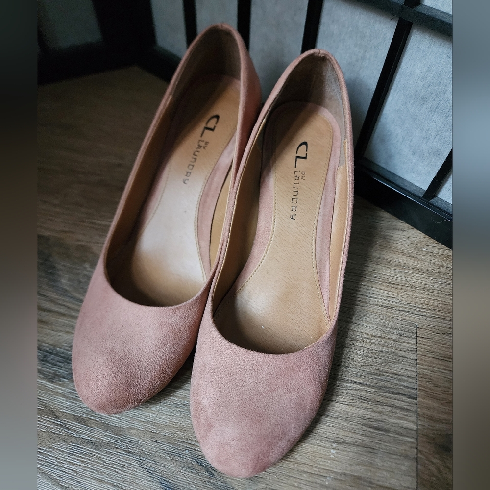 CL by Laundry Dusty Rose Suede Wedges - Picture 2 of 8